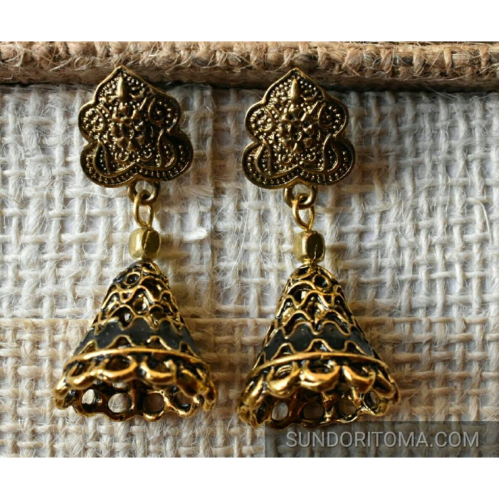 Earring image