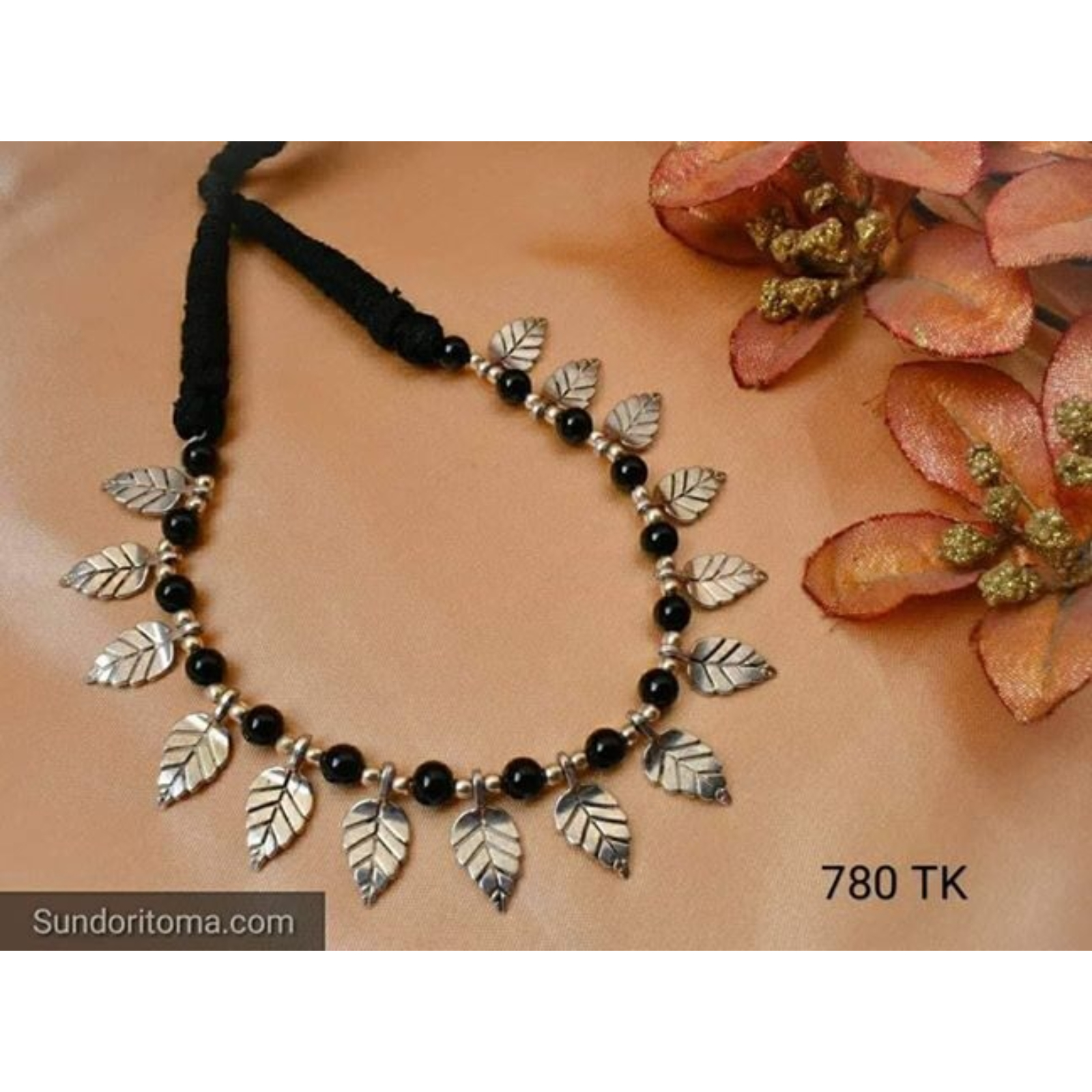 Necklace image