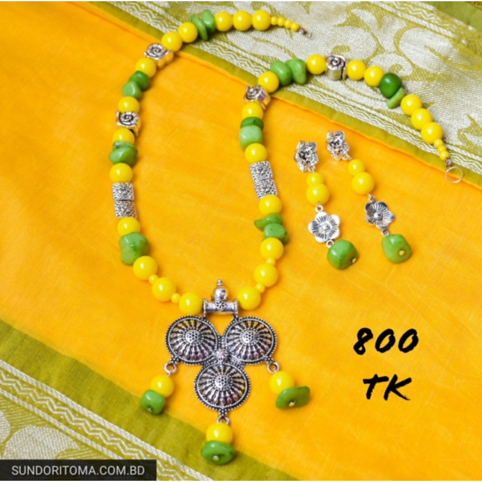 Necklace image