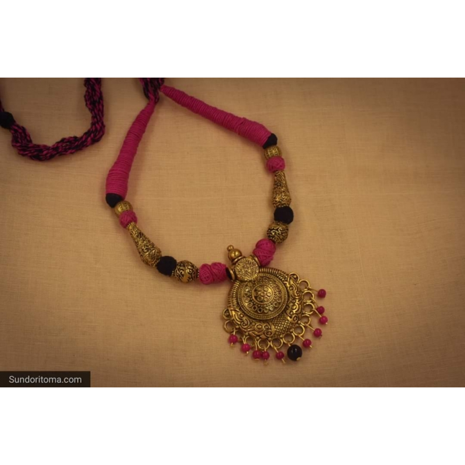 Necklace image