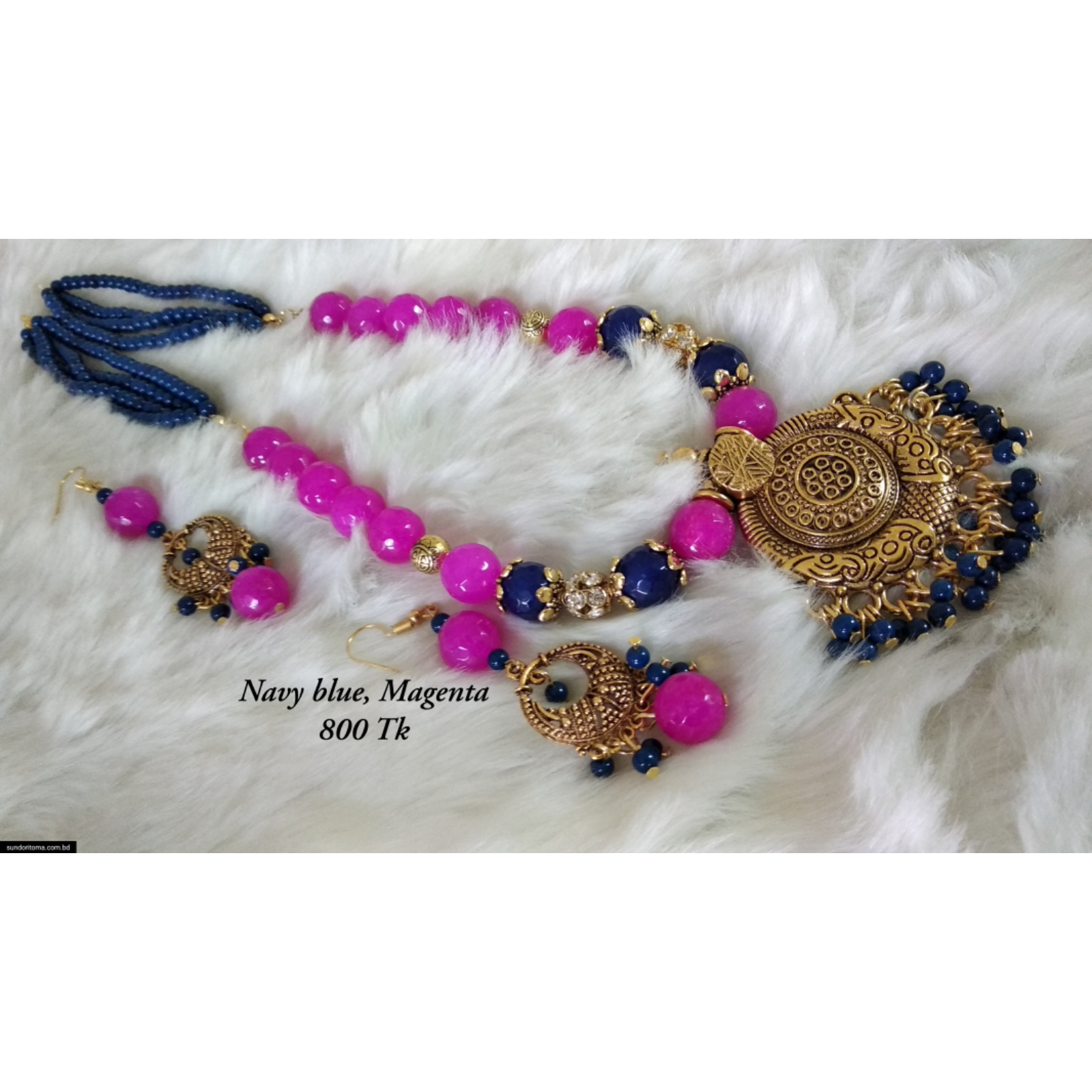 Necklace image