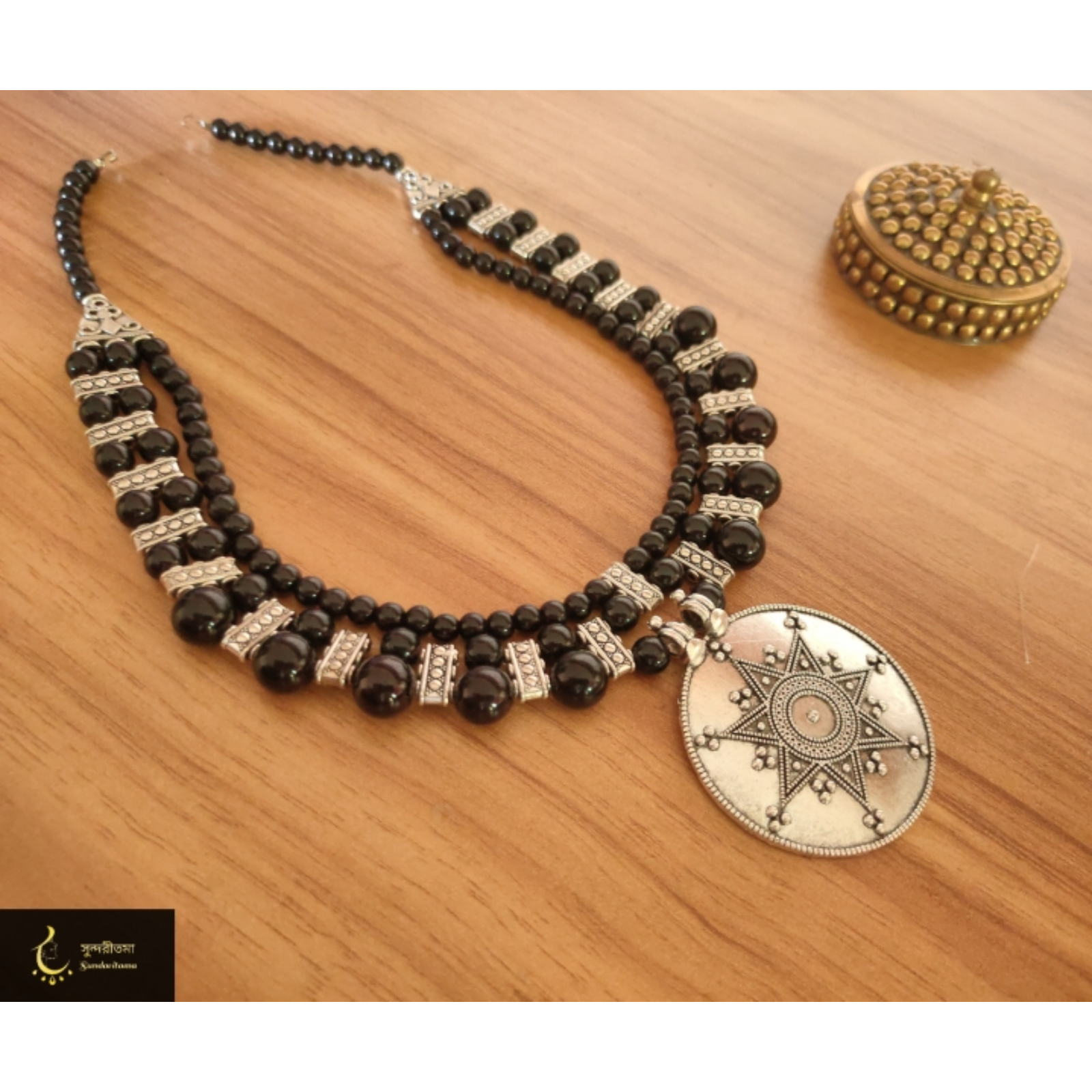 Necklace image