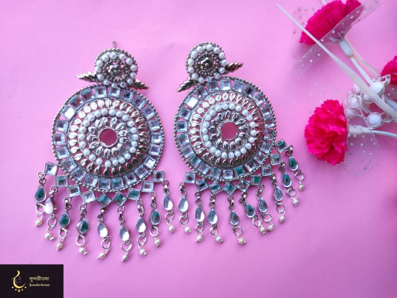 Earring image