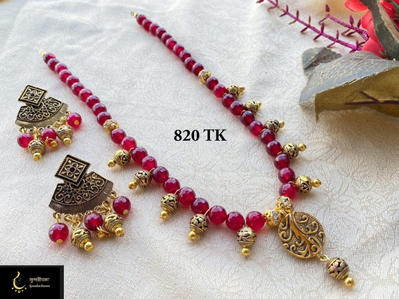 Necklace image