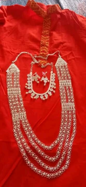 Necklace image