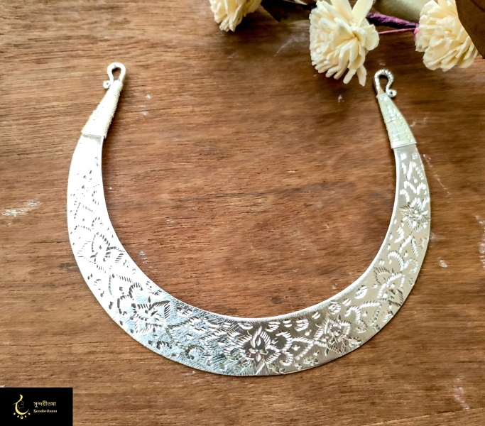 Necklace image