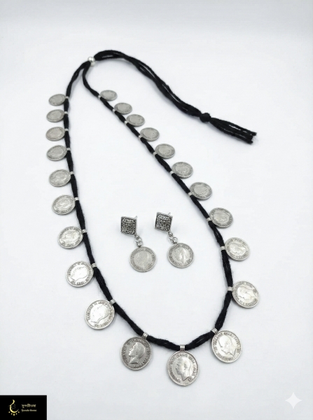 Necklace image
